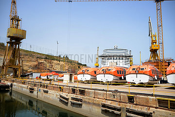 Malta-Valletta-Red China Dock