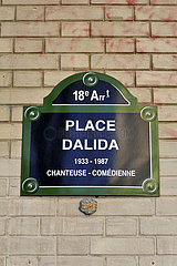 FRANKREICH. Paris (75) 18. Bezirk. Montmartre. Dalida Square. Der französische Sänger war einer der beliebtesten Künstler der Nachbarn