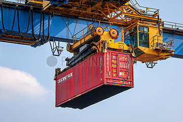 Container  neue Seidenstrasse  Duisburger Hafen  Ruhrgebiet  Nordrhein-Westfalen  Deutschland  Europa