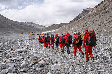China-Mount Qomolangma-Scientific Expedition Team-Base Camp-Return (CN)