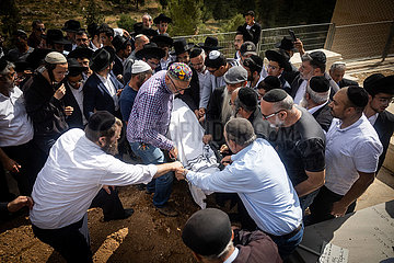 Midost-Jerusalem-Funeral-Elad-angegriffenes Opfer
