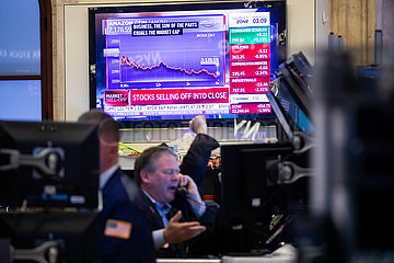 US-New York-Stock Market-Fall