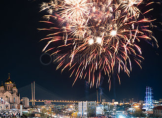 Russland-Vladippostok-Victory Day-Fireworks