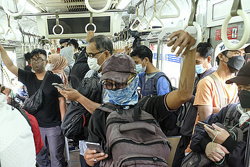 Indonesien-Jakarta-Covid-19-Face-Maskenmaske-Mandatkanzlei