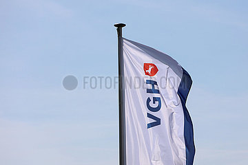 Hannover  Deutschland  Fahne der VGH Versicherung