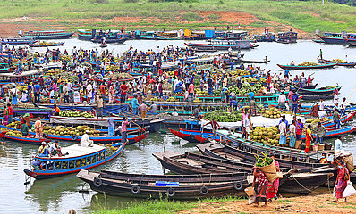Bangladesch-Rangamati-schwankender Markt