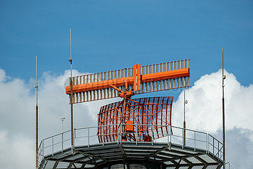 Deutschland  Stuhr - Radarturm des Bremer Flughafen