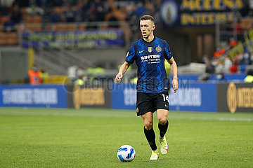 FILE: Ivan Perisic to leave Inter and join Tottenham