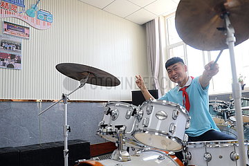 China-Hebei-Xinji-Special-Education School Jazz Drumming Band (CN)