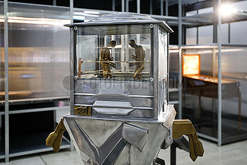 Ausstellung Der Schluessel zum Leben. 500 Jahre mechanische Figurenautomaten in der Kunsthalle im Lipsiusbau  Staatliche Kunstsammlungen Dresden