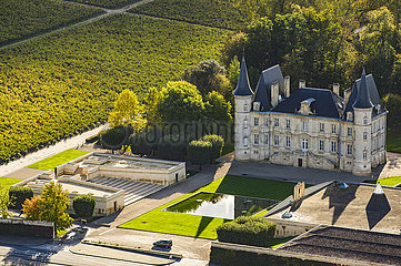 FRANCE  GIRONDE (33) PAUILLAC  BORDEAUX VINEYARD  AERIAL VIEW OF THE PICHON LONGUEVILLE BARON CASTLE  19TH CENTURY  SECOND CRU CLASSIFIED IN 1855  AOC PAUILLAC