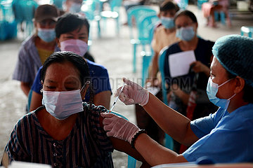 Myanmar-Yangon-Covid-19-Vaccination
