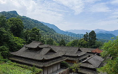 China-pfeuer-Mount Emei-World Heritage (CN)