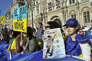 FRANCE. PARIS (75) CITY HALL FORECOURT. SUPPORT RALLY THE 2022 JUNE 8 TO UKRAINE AFTER THE INVASION OF RUSSIA THE 2022 FEBRUARY 24