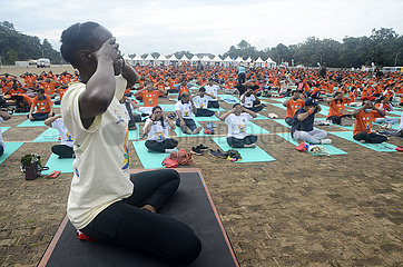 Uganda-kampala-in Yoga-Tag