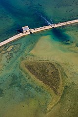 FRANCE. BRITTANY. MORBIHAN (56) ISLAND OF ARZ. AERIAL VIEW OF THE BERNO TIDE MILL POND