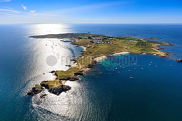 FRANCE. MORBIHAN (56) ISLAND OF HOEDIC. AERIAL VIEW OF THE POINTE DU VIEUX CHATEAU