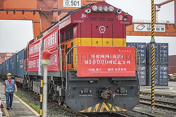 China-Chongqing-Europe-Freight-Zug-10.000. Reise (CN) China-Chongqing-Europe-Freight-Zug-10.000. Reise (CN)