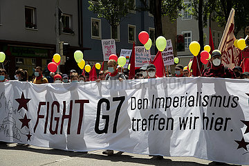 7000 demonstrieren gegen die Politik der G7 in München
