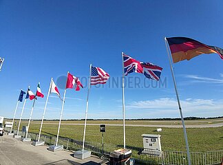 Flaggen der G7-Staaten