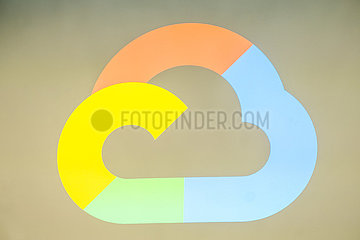 Deutschland  Hannover - Hannover-Messe  Logo Google Cloud am Messestand von Google