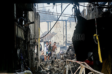 PHILIPPINES-MANILA-RESIDENTIAL FIRE