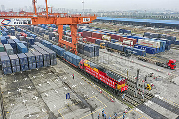Xinhua Schlagzeilen: Außenhandel Bolster Chinas wirtschaftliche Aussichten mit stetig wachsender Dynamik