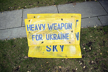 Pro Ukraine Rally - Waffenlieferungen