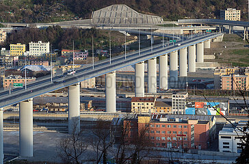 Genua  Italien - Die neue Autobahnbruecke Genova San Giorgio von Renzo Piano