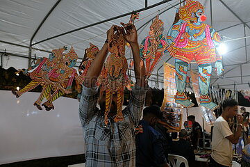 Thailand-Phetchaburi-Shadow Puppet Festival