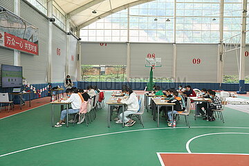 China-Sinnuan-Earthque-Schule (CN)