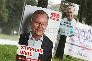 Wahlplakate zur Landtagswahl in Niedersachsen 2022