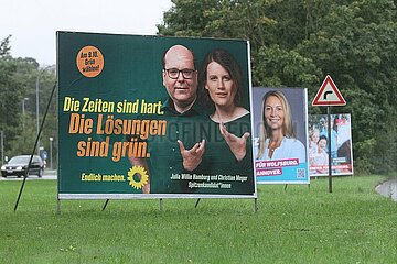 Wahlplakate zur Landtagswahl in Niedersachsen 2022