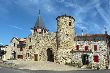 Frankreich. Auvergne. Haute Loire (43) Region von Brivadois. Die Cluniac -Priorin von Bournoncle Saint Pierre (12. Jahrhundert)