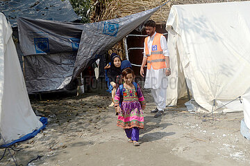 Pakistan-Peshawar-Flood-School