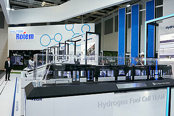 Berlin  Deutschland - Der Messestand des suedkoreanischen Unternehmens Hyundai Rotem zur Innotrans 2022.