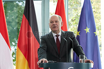 Berlin  Deutschland - Bundeskanzler Olaf Scholz bei einer Pressekonferenz im Kanzleramt.