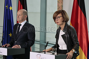 Presseunterrichtung nach dem Treffen der Allianz fuer Transformation  Bundeskanzleramt  18. Oktober 2022