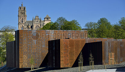 France  Aveyron (12) Opposite the cathedral of Rodez  the Soulages museum  designed by the Catalan architects RCR  houses the largest collection in the world of the artist Pierre Soulages  the latter having bequeathed to his native town  more than 500 works comprising all the techniques used during his career: paintings  etchings  serigraphs  lithographs... A major figure in abstraction  Pierre Soulages is one of the most recognized French artists of abstract art