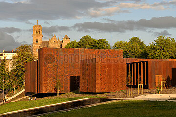 FRANCE. AVEYRON (12) RODEZ  CATHEDRAL AND SOULAGES MUSEUM