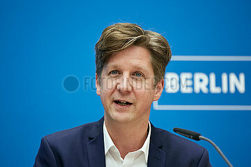 Berlin  Deutschland - Daniel Wesener zur Senatspressekonferenz.