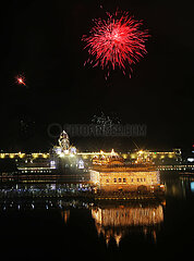 Indien-Amritsar-Fireworks im Goldenen Tempel