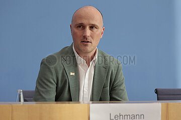 Sven Lehmann (Queer-Beauftragter der Bundesregierung) - Bundespressekonferenz zum Thema: Vorstellung des ersten Aktionsplans der Bundesregierung Queer leben