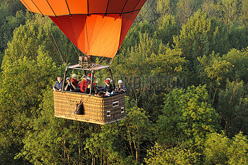 France. Seine-et-Marne (77) Hot air balloon flight (aerial view) of the Loing valley and the forest of Fontainebleau