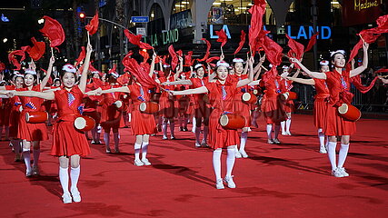 US-Los Angeles-Hollywood-Christmas Parade-chinese Elemente