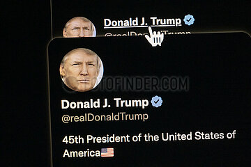 Deutschland  Bremen - realDonaldTrump- Donald Trump auf twitter