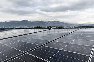Griechenland-Athen-Business-Photovoltaik