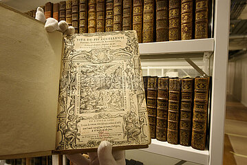 France. Paris (75) 2nd arrondissement. National Library of France (BNF). Bibliotheque de l'INHA  Nathalie Muller  the person in charge of the collection of modern prints presents some of the treasures of the INHA in the closed stores of the Bibliotheque Richelieu. Vasari  The Quick  1568