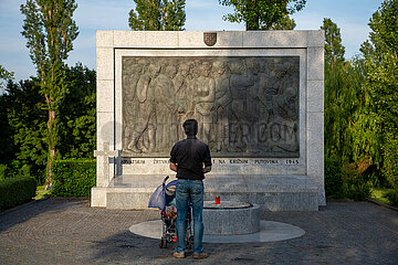 Kroatien  Zagreb - multikonfessioneller Zentralfriedhof Mirogoj  Denkmal fuer die Opfer des Massakers von Bleiburg (1945)