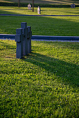 Kroatien  Zagreb - Graeber deutscher Wehrmachtssoldaten (4000 insgesamt) auf multikonfessionellem Zentralfriedhof Mirogoj
